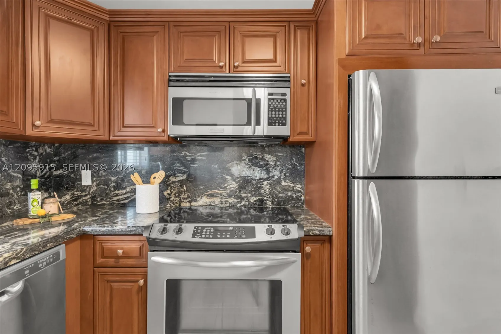 220 Washington Ave #5D