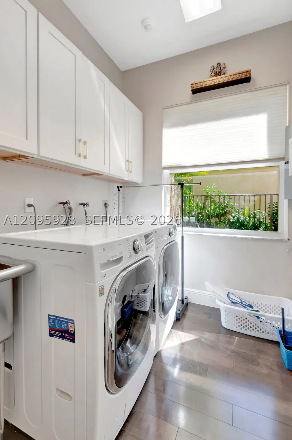 375 SW 16th St