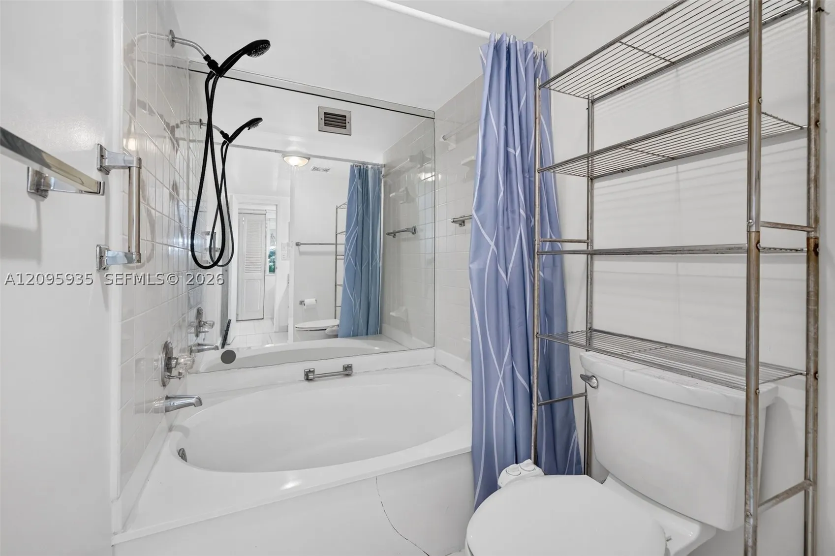 1000 Parkview Dr #715
