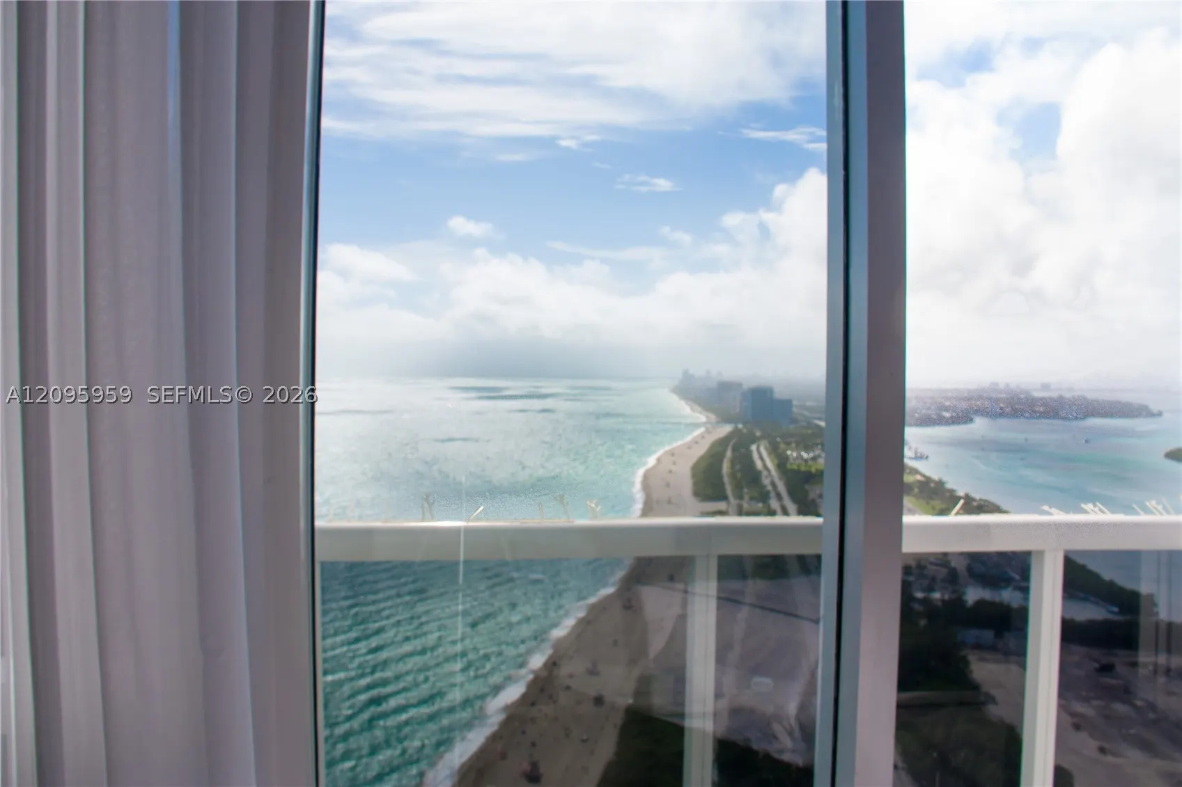 15811 Collins Ave #4306