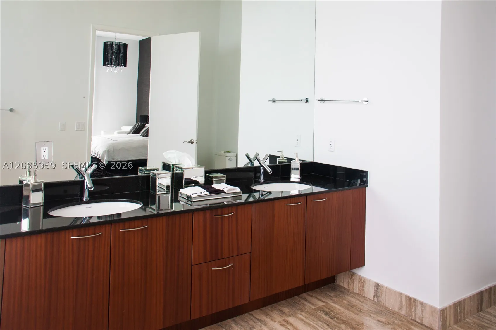 15811 Collins Ave #4306