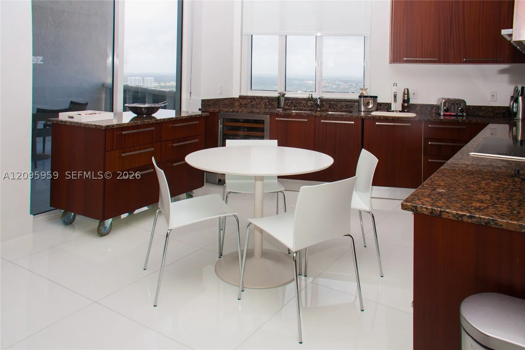 15811 Collins Ave #4306