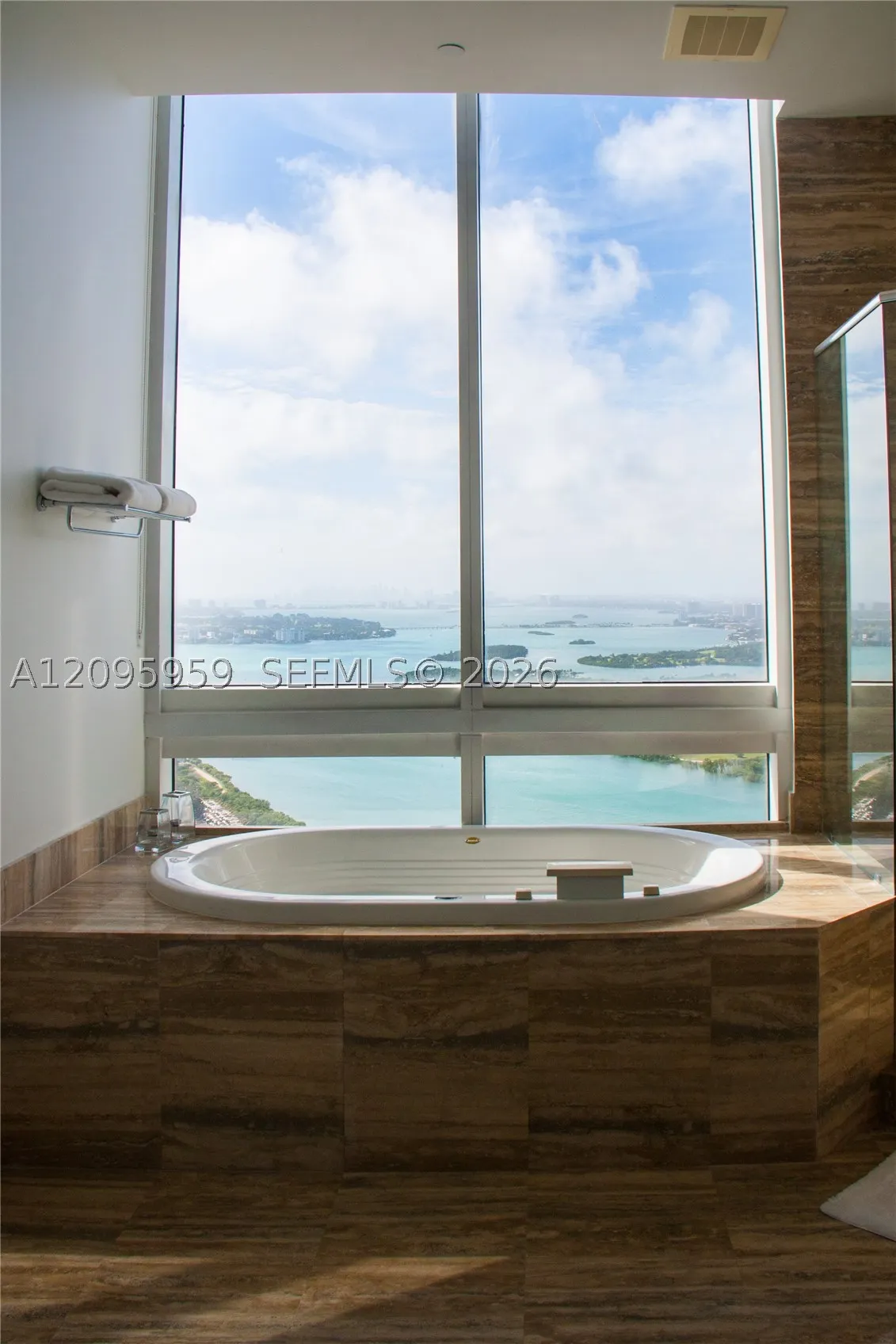 15811 Collins Ave #4306