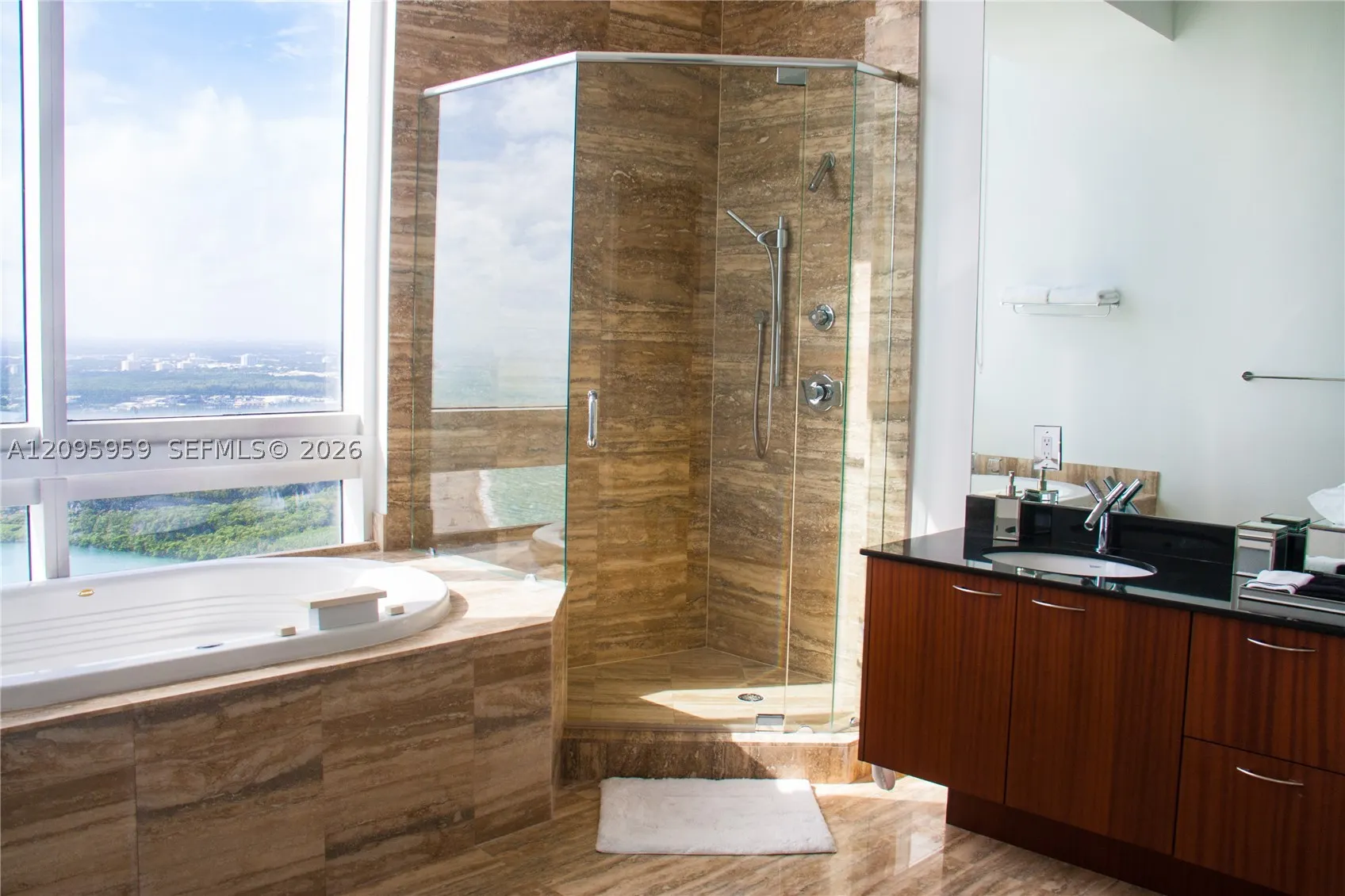 15811 Collins Ave #4306