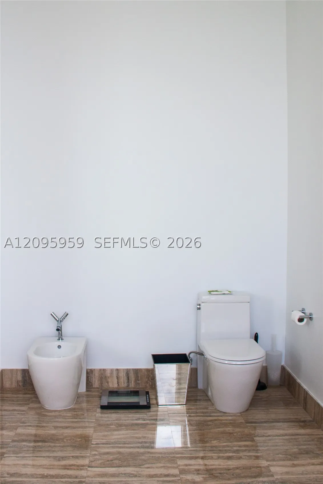15811 Collins Ave #4306
