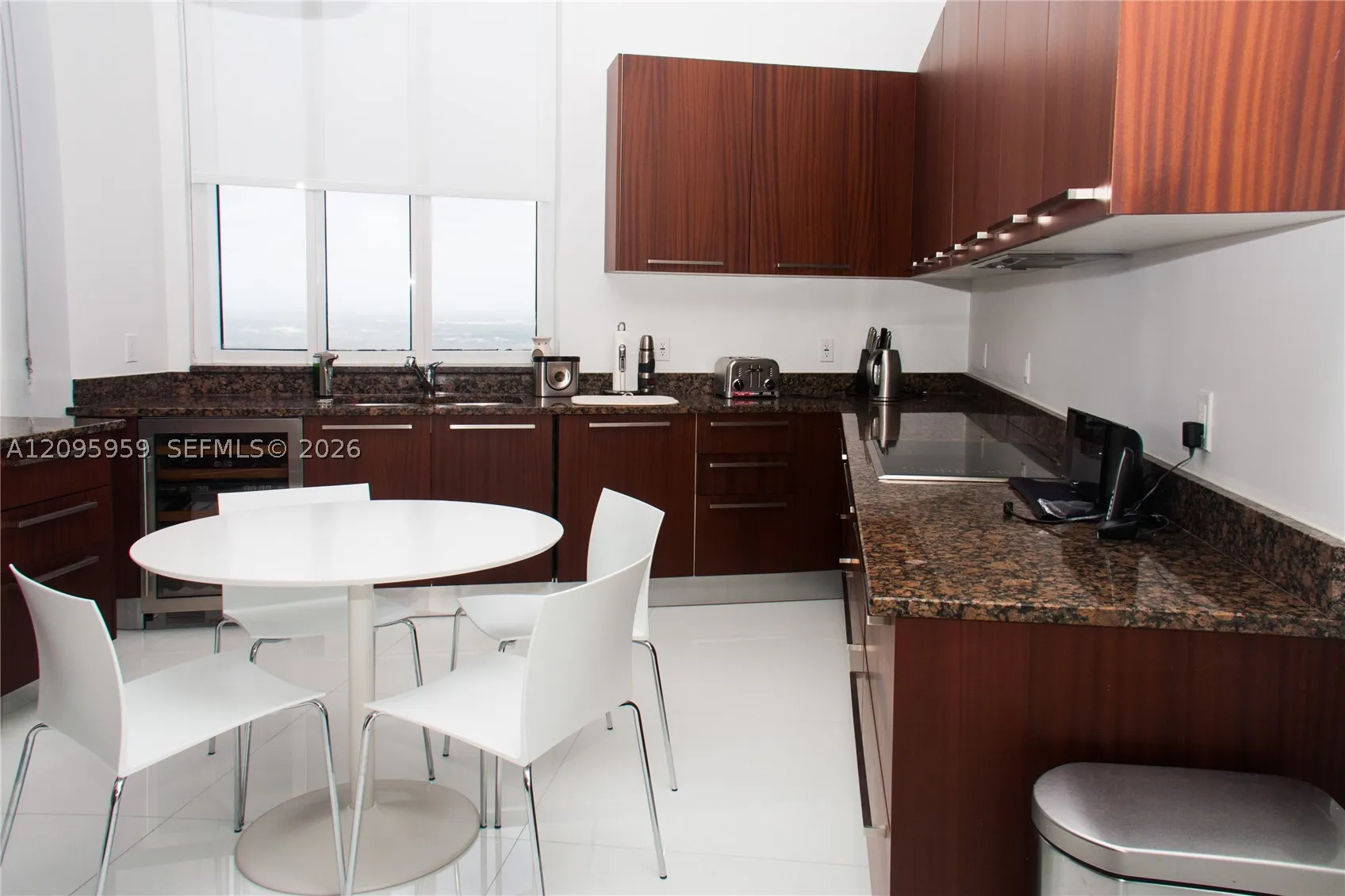 15811 Collins Ave #4306