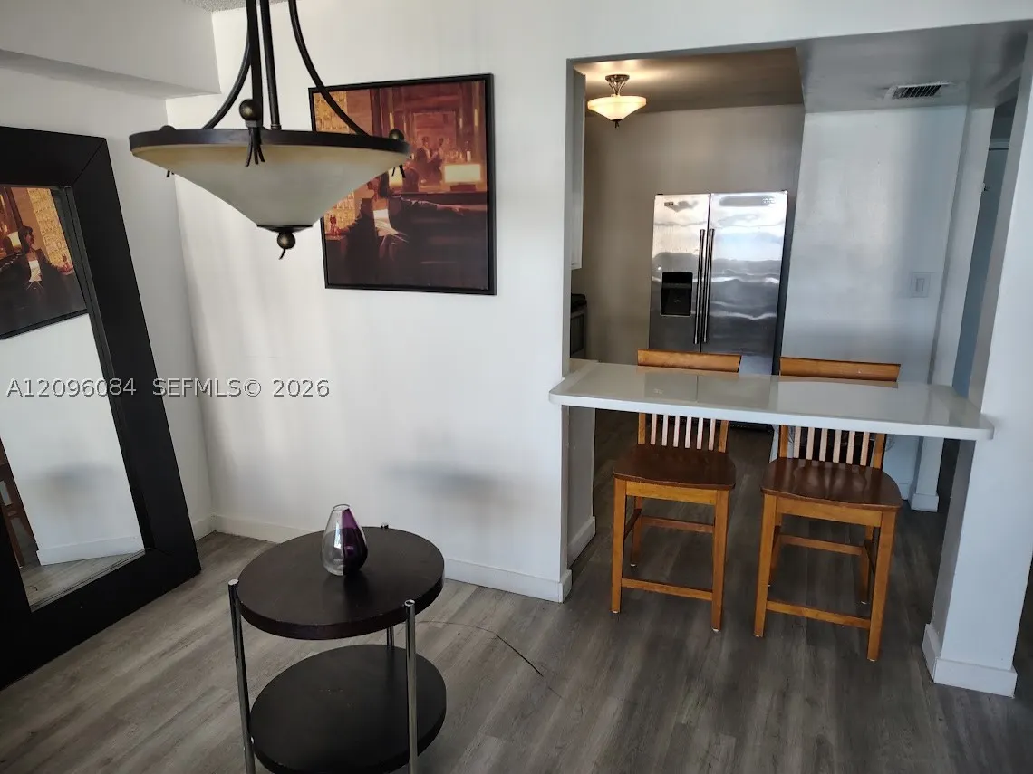 6039 Collins Ave #1710