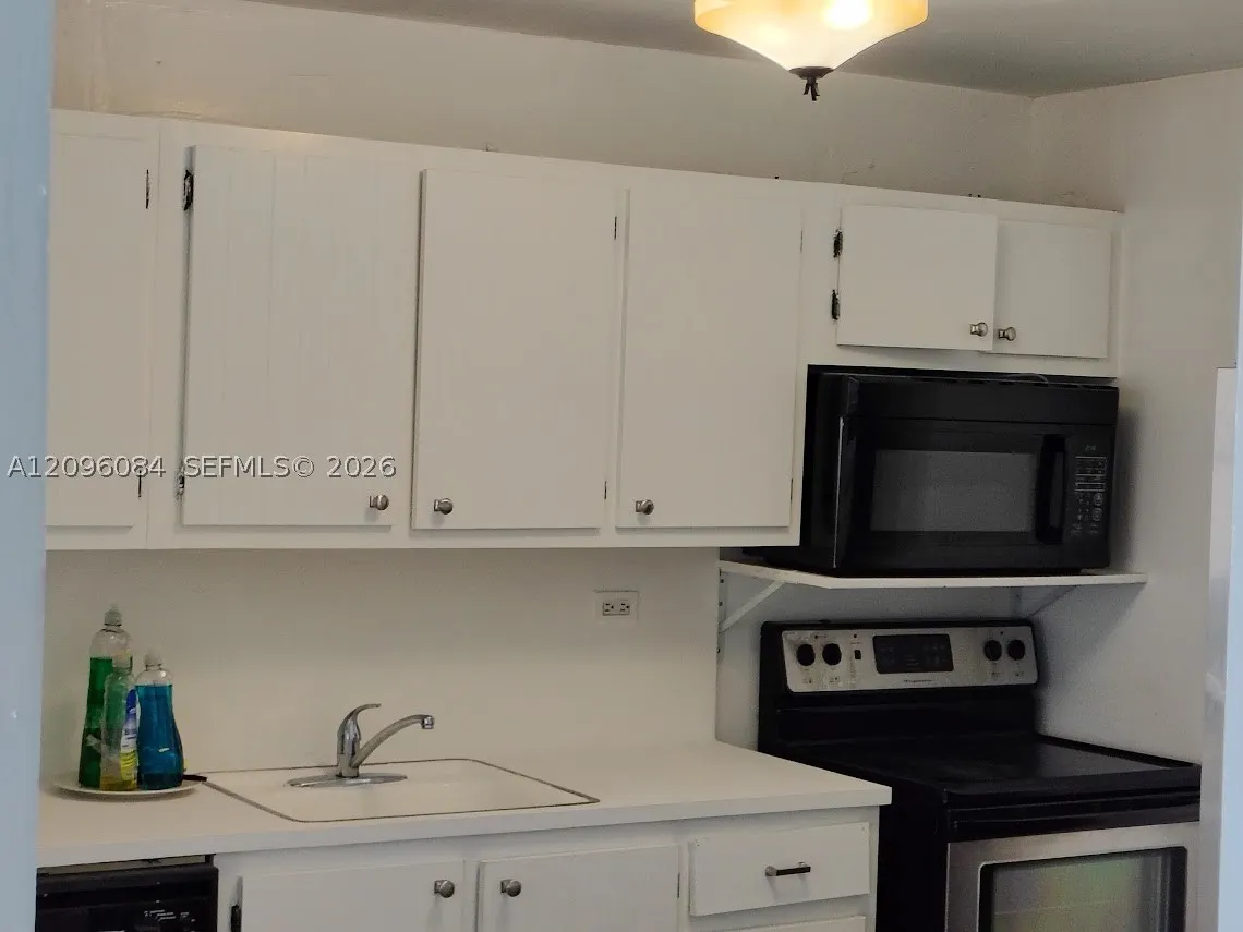 6039 Collins Ave #1710