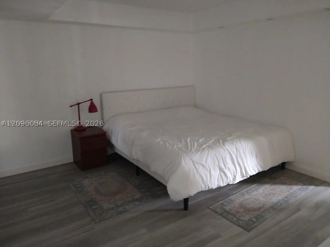 6039 Collins Ave #1710