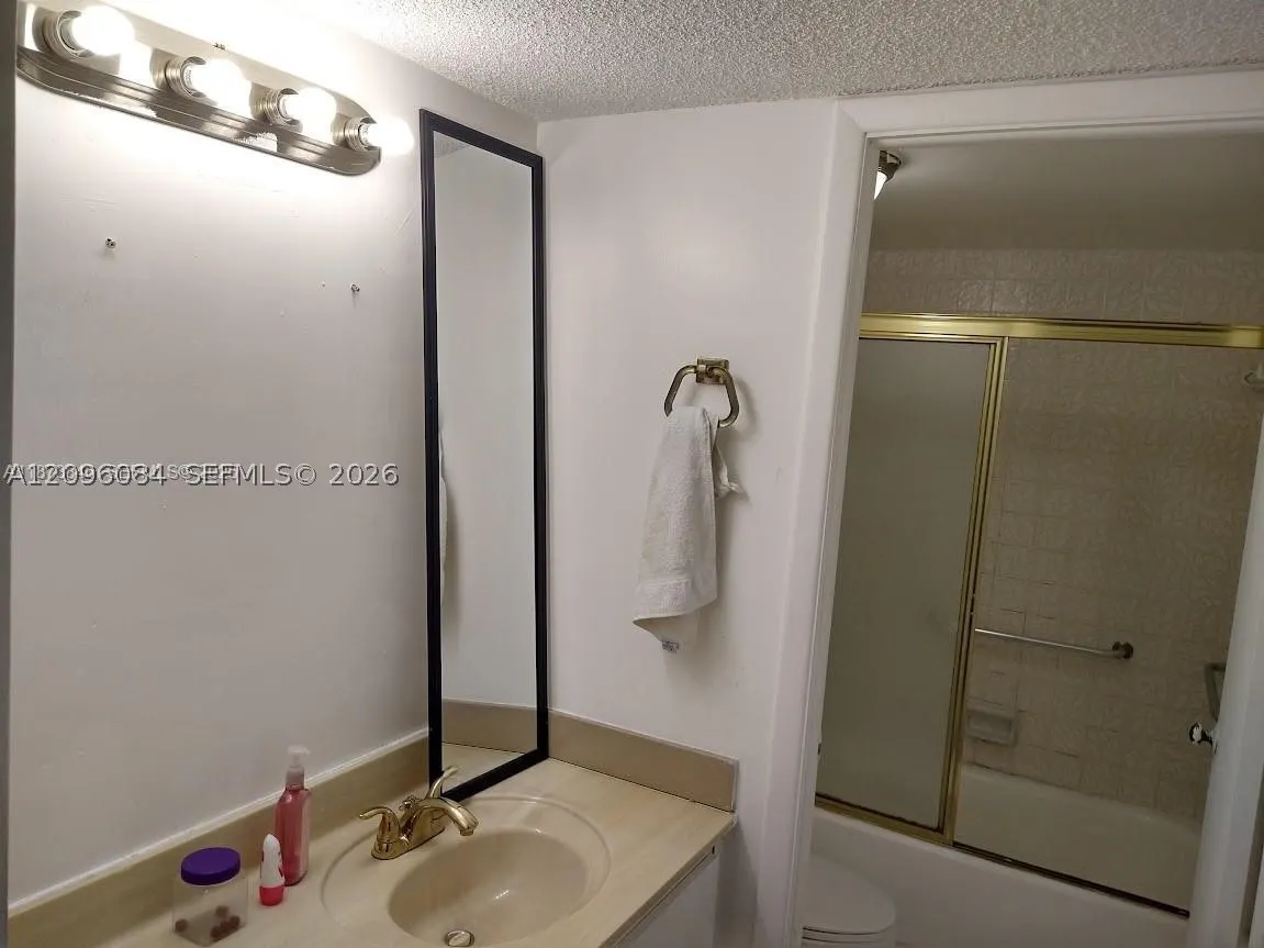 6039 Collins Ave #1710