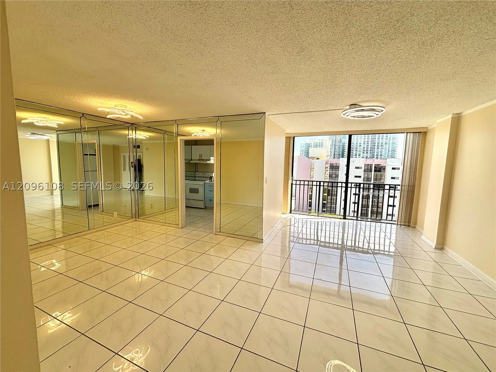17011 N Bay Rd #1018