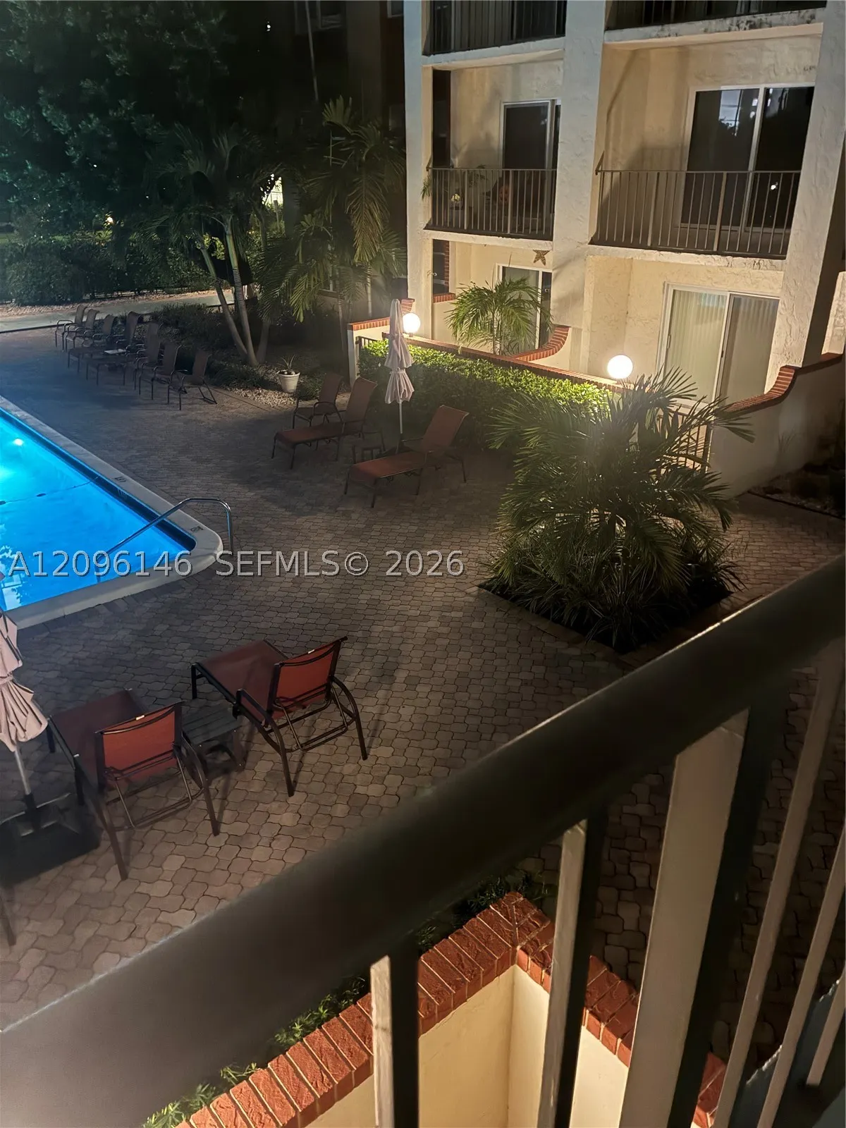 400 N Riverside Dr #203