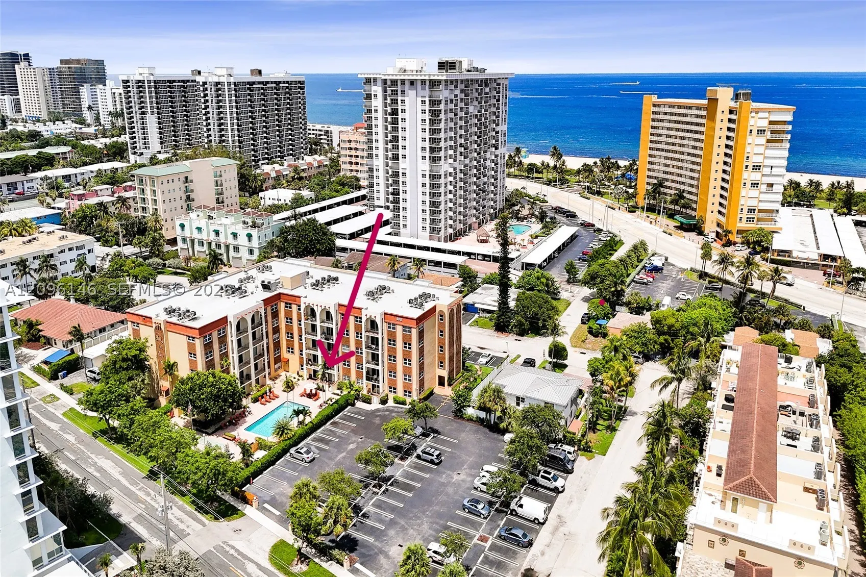 400 N Riverside Dr #203