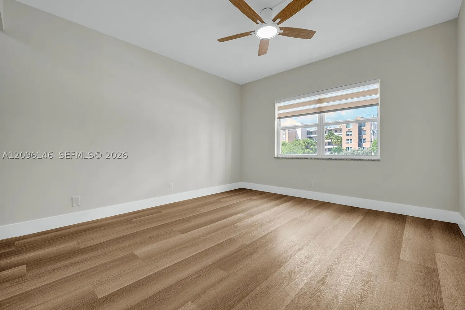 400 N Riverside Dr #203