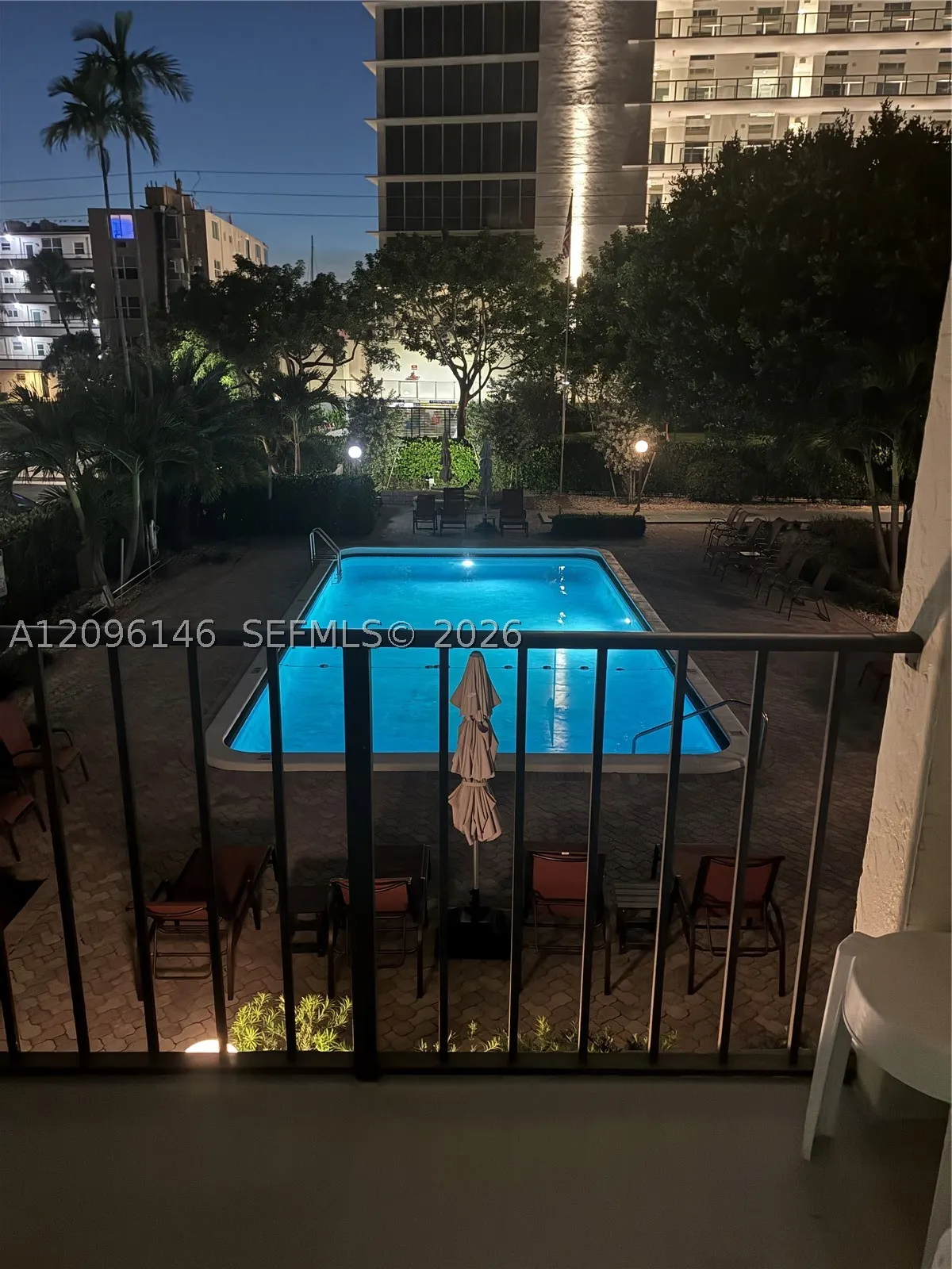 400 N Riverside Dr #203
