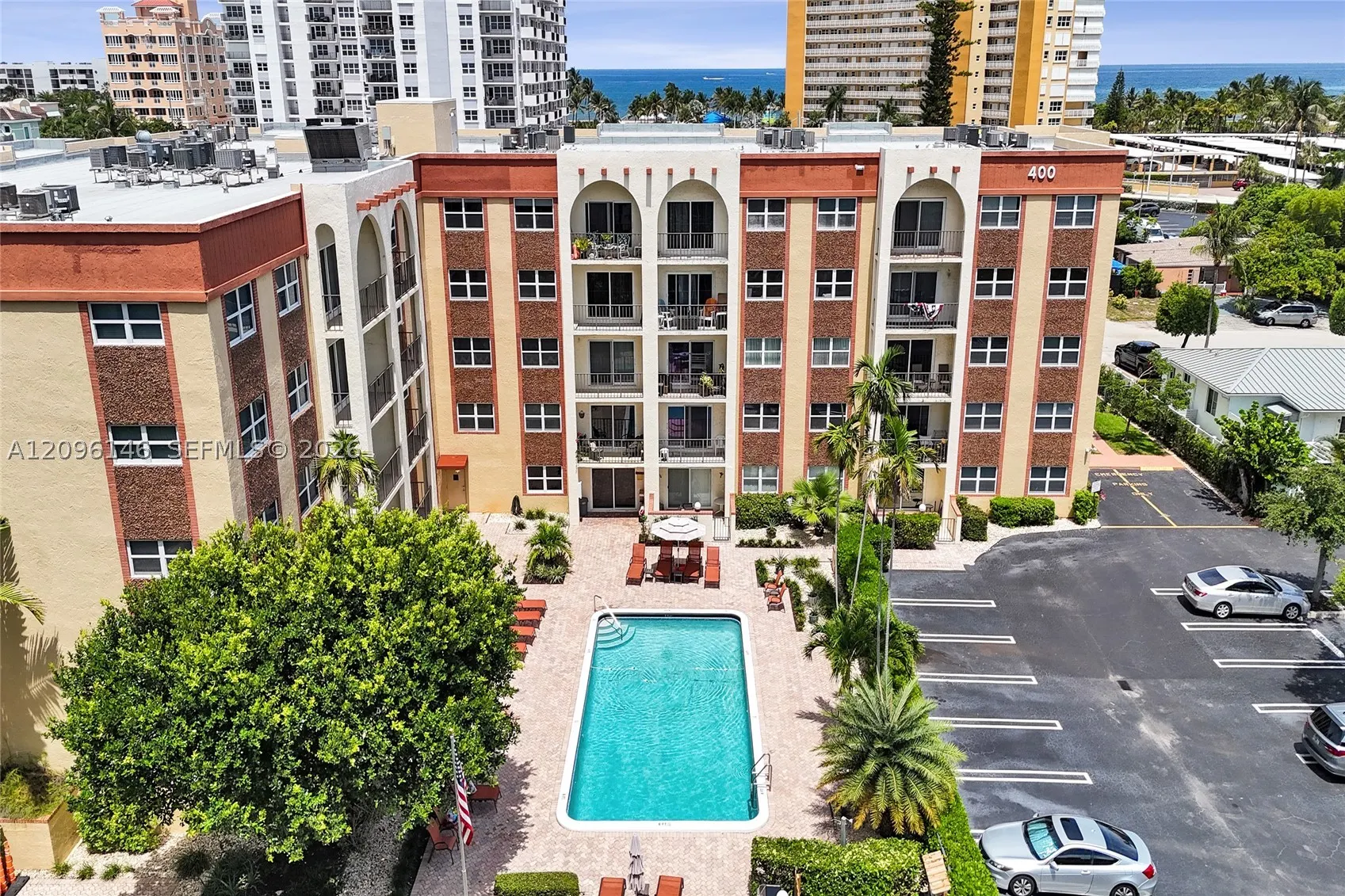400 N Riverside Dr #203