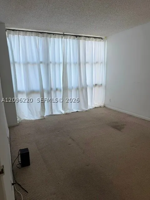 17021 N Bay Rd #521
