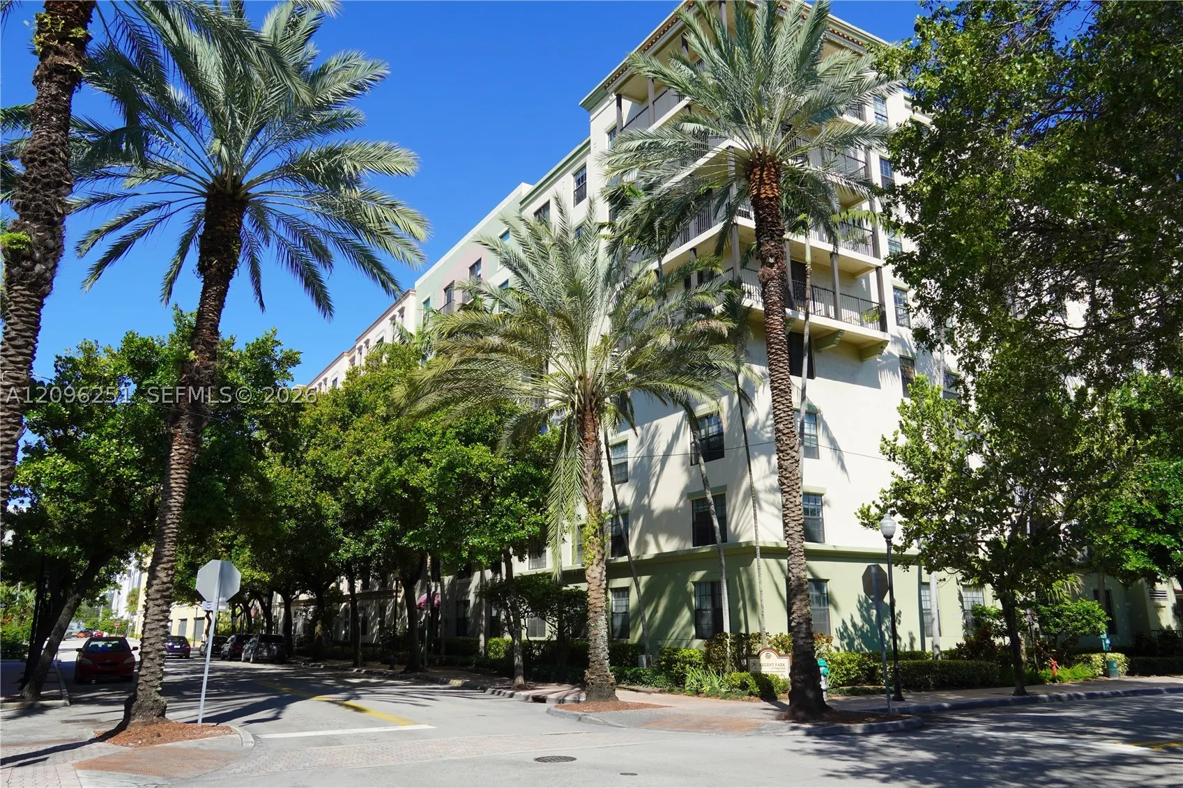 1919 Van Buren St #202A