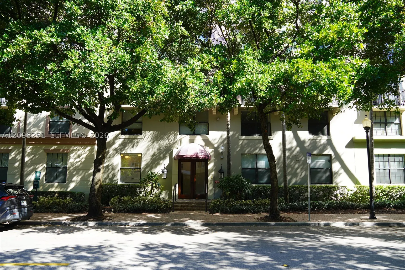 1919 Van Buren St #202A