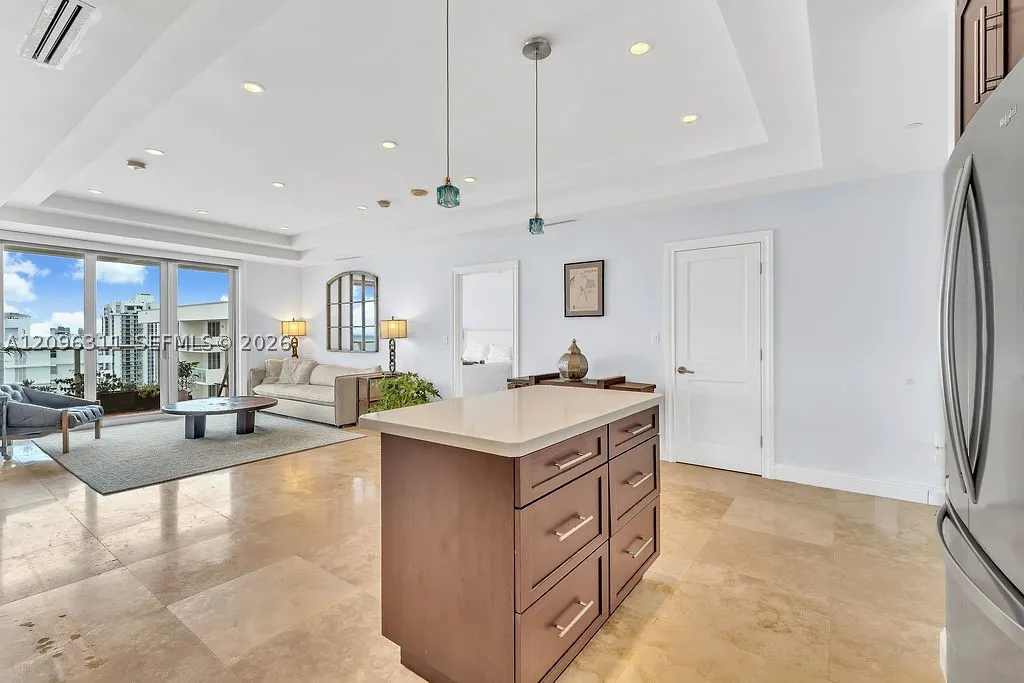 5701 Collins Ave #PH14