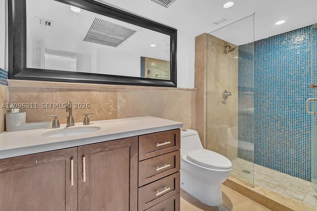 5701 Collins Ave #PH14
