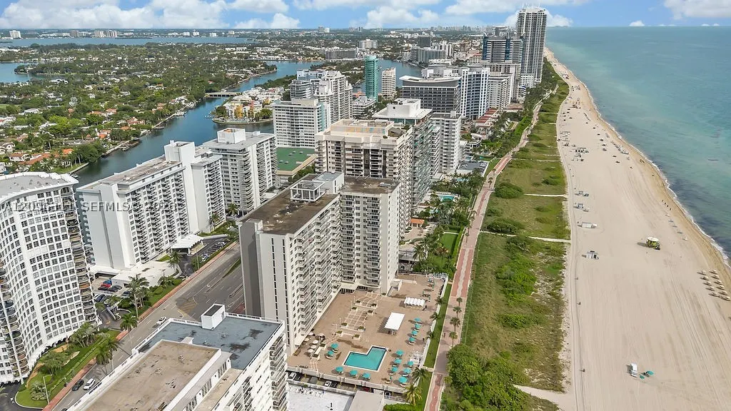 5701 Collins Ave #PH14