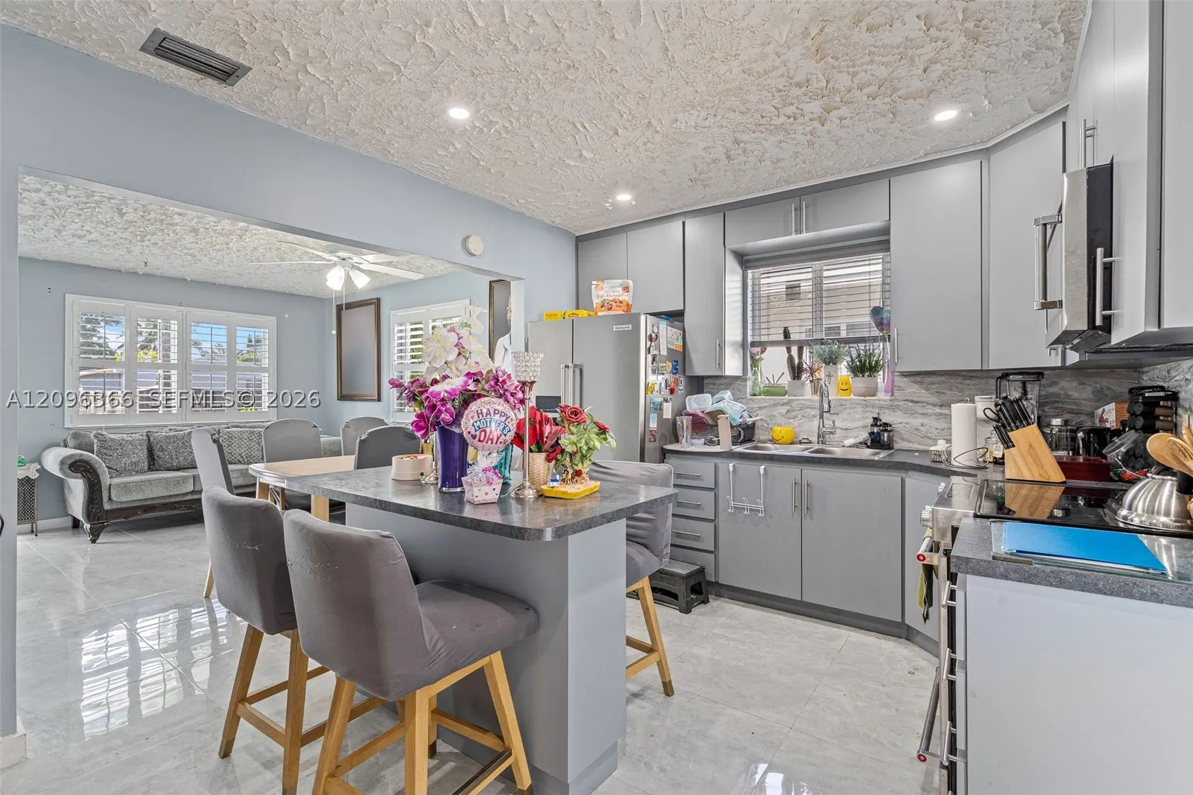 1409 NE 152nd St