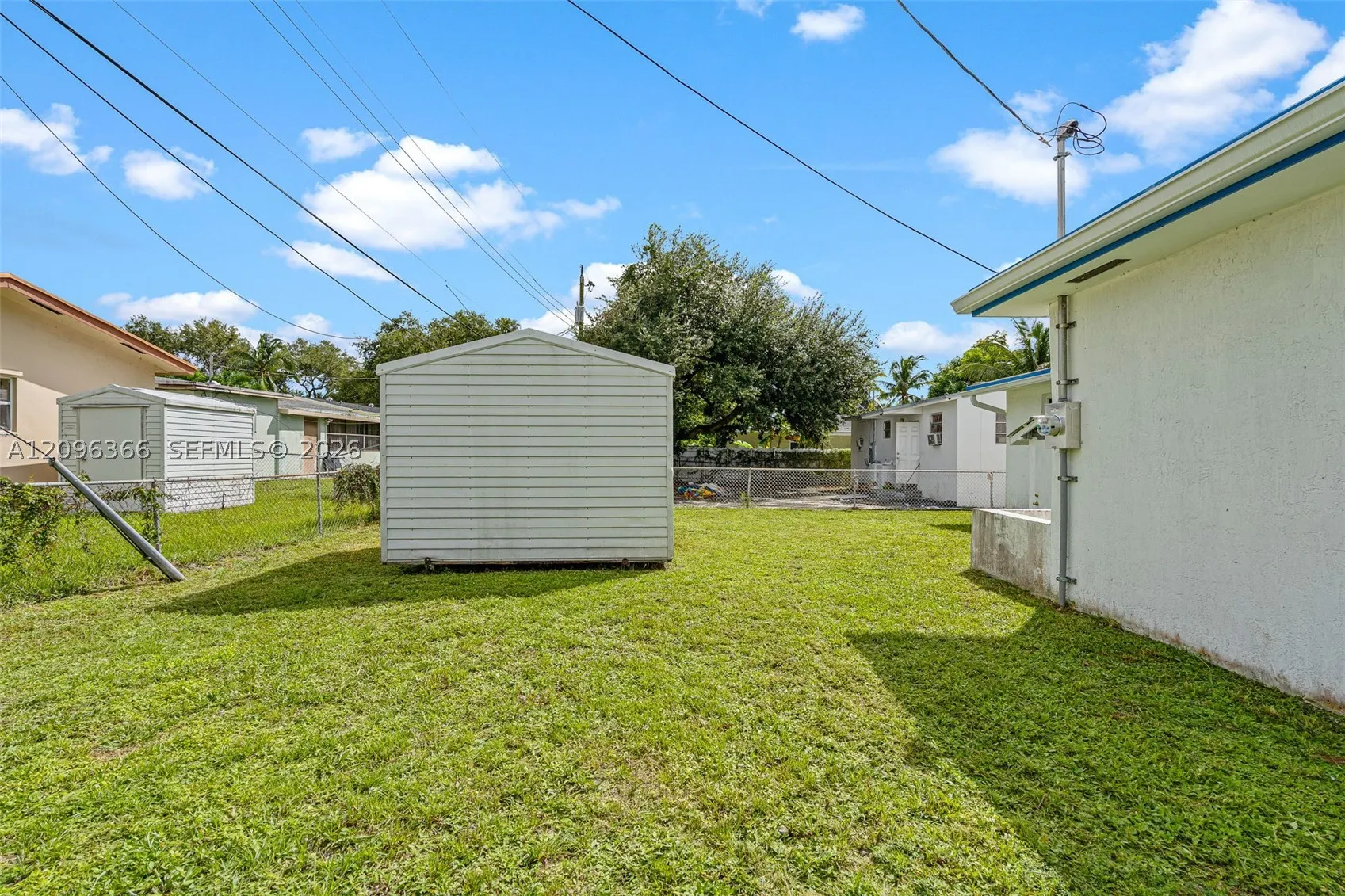 1409 NE 152nd St
