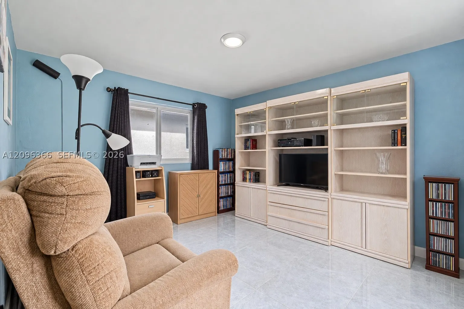 1409 NE 152nd St