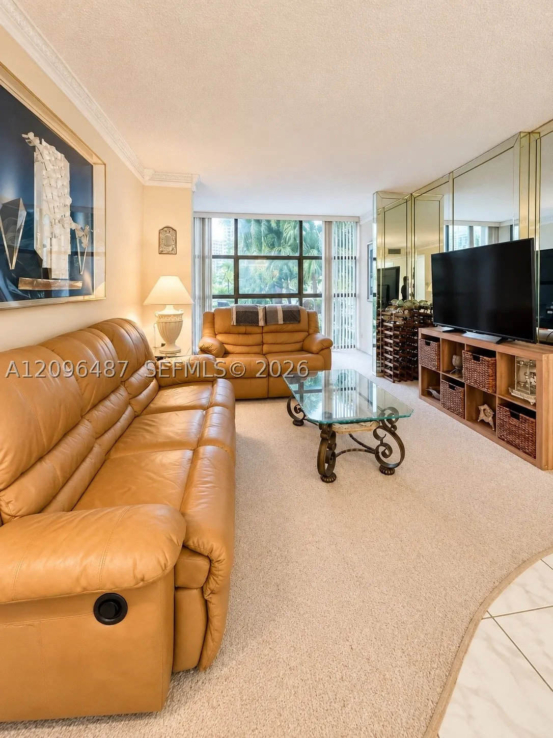 600 Parkview Dr #206