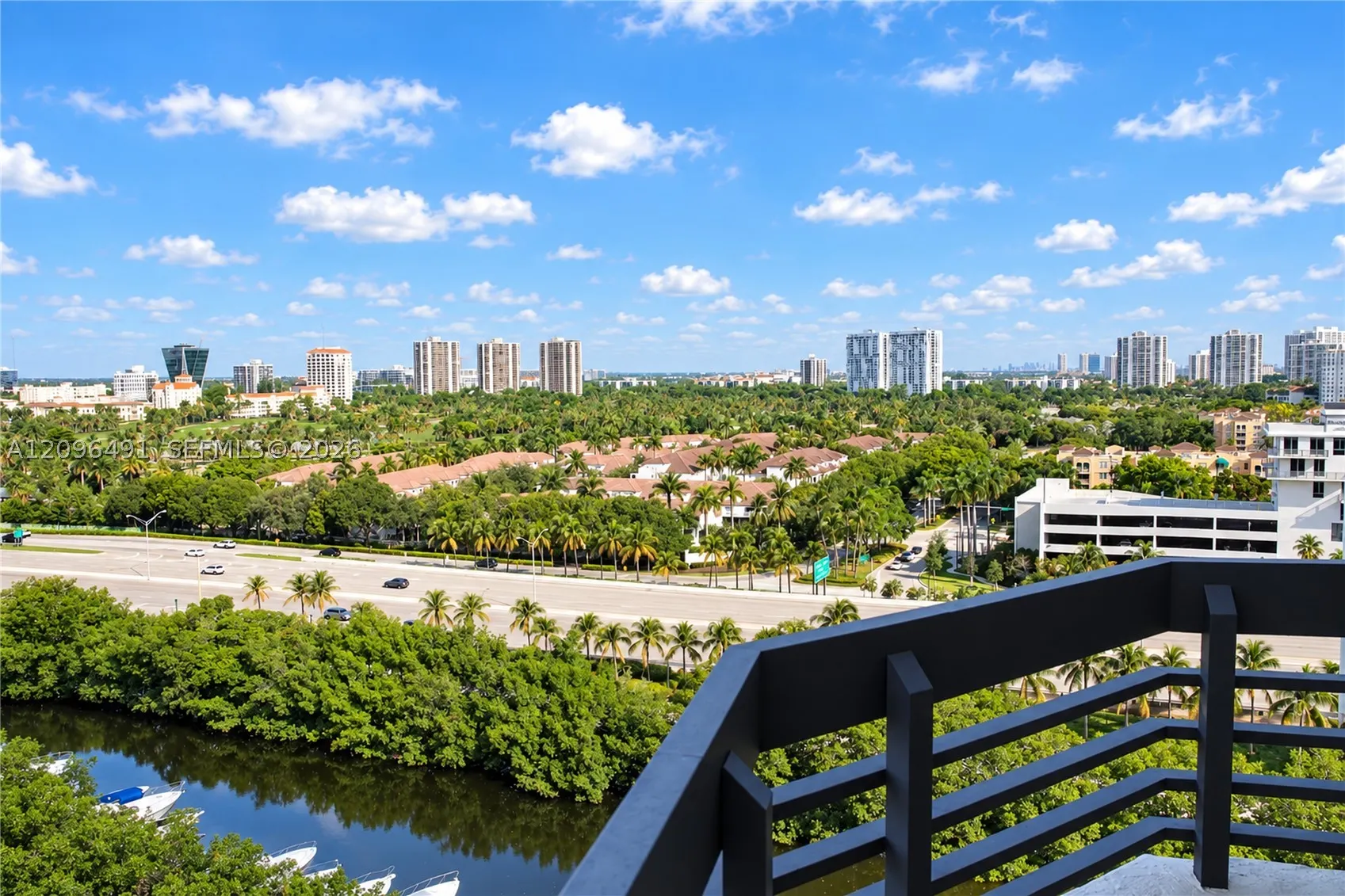 3500 Mystic Pointe Dr #1503