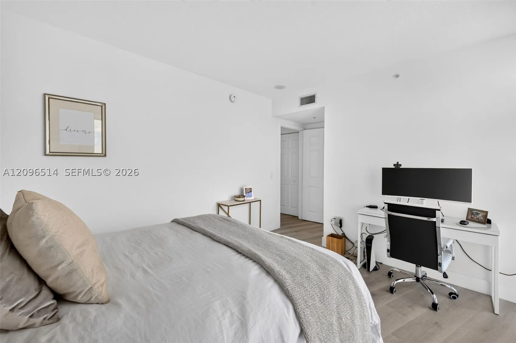 3370 Hidden Bay Dr #2410