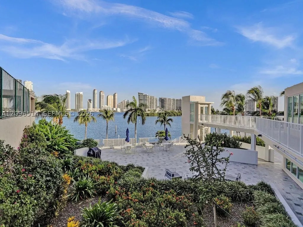 3370 Hidden Bay Dr #2410