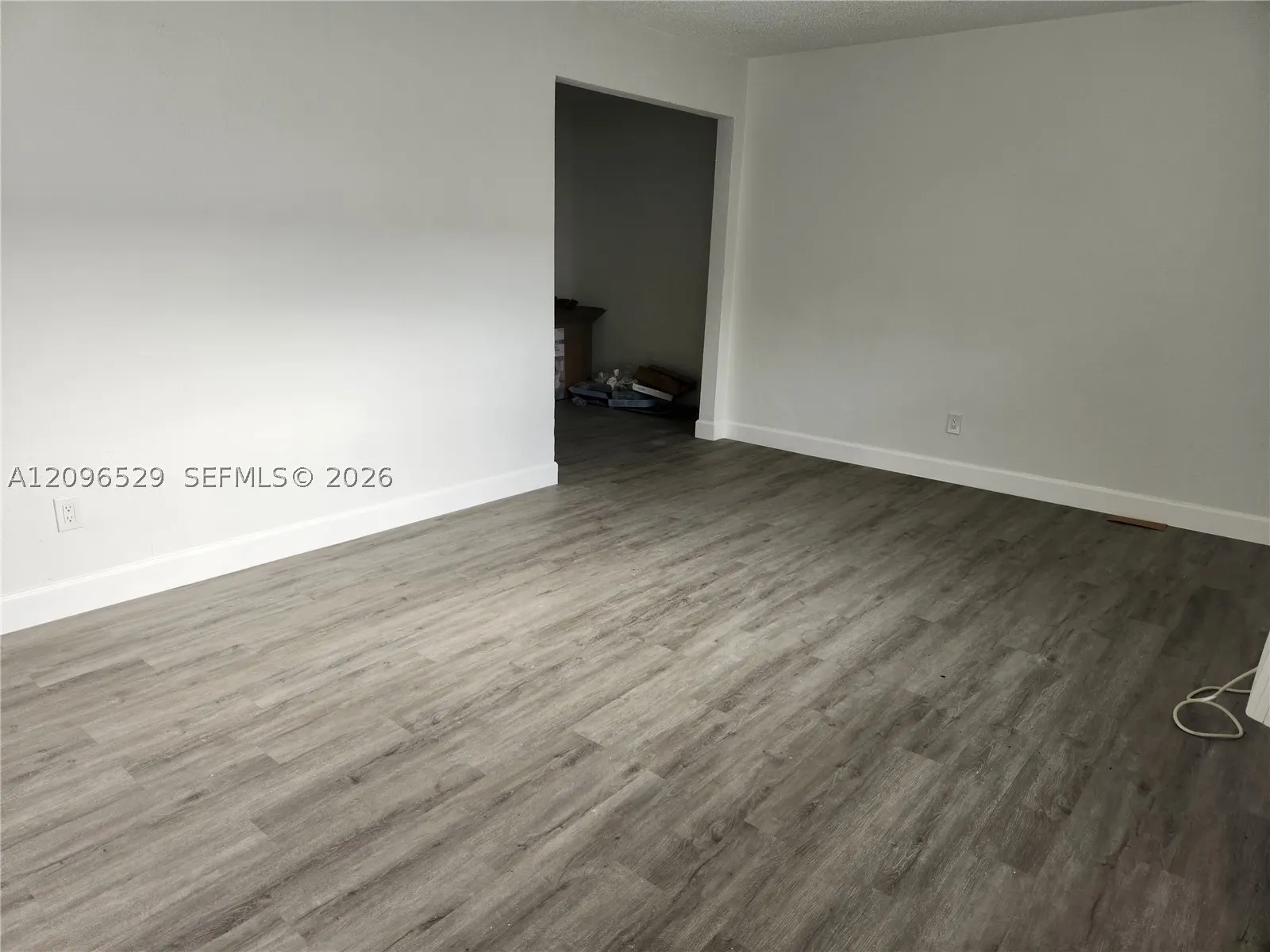 1239 Marseille Dr #4