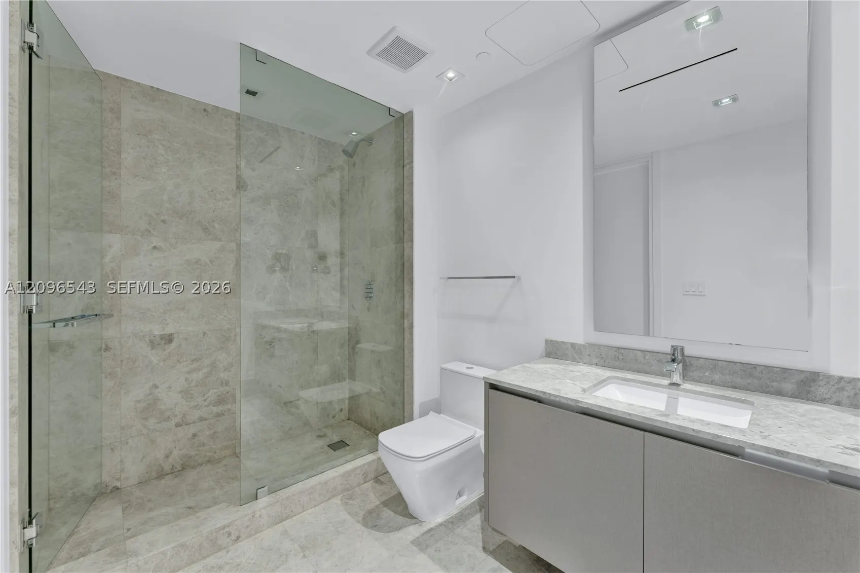17141 Collins Ave #4202