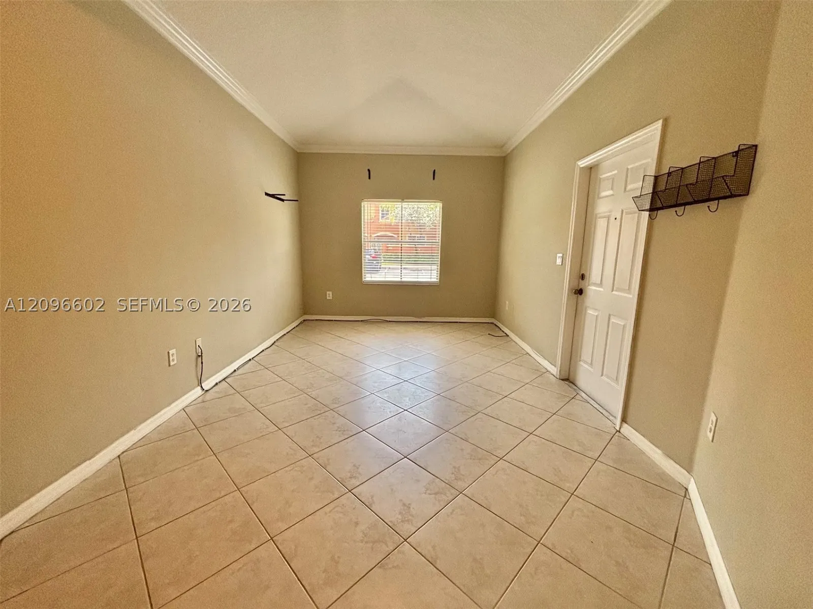 2307 Anchor Ct #4006