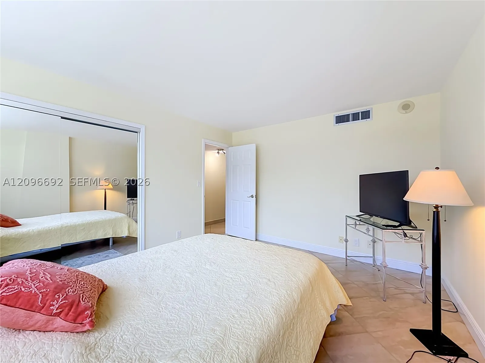 1880 S Ocean Dr #304
