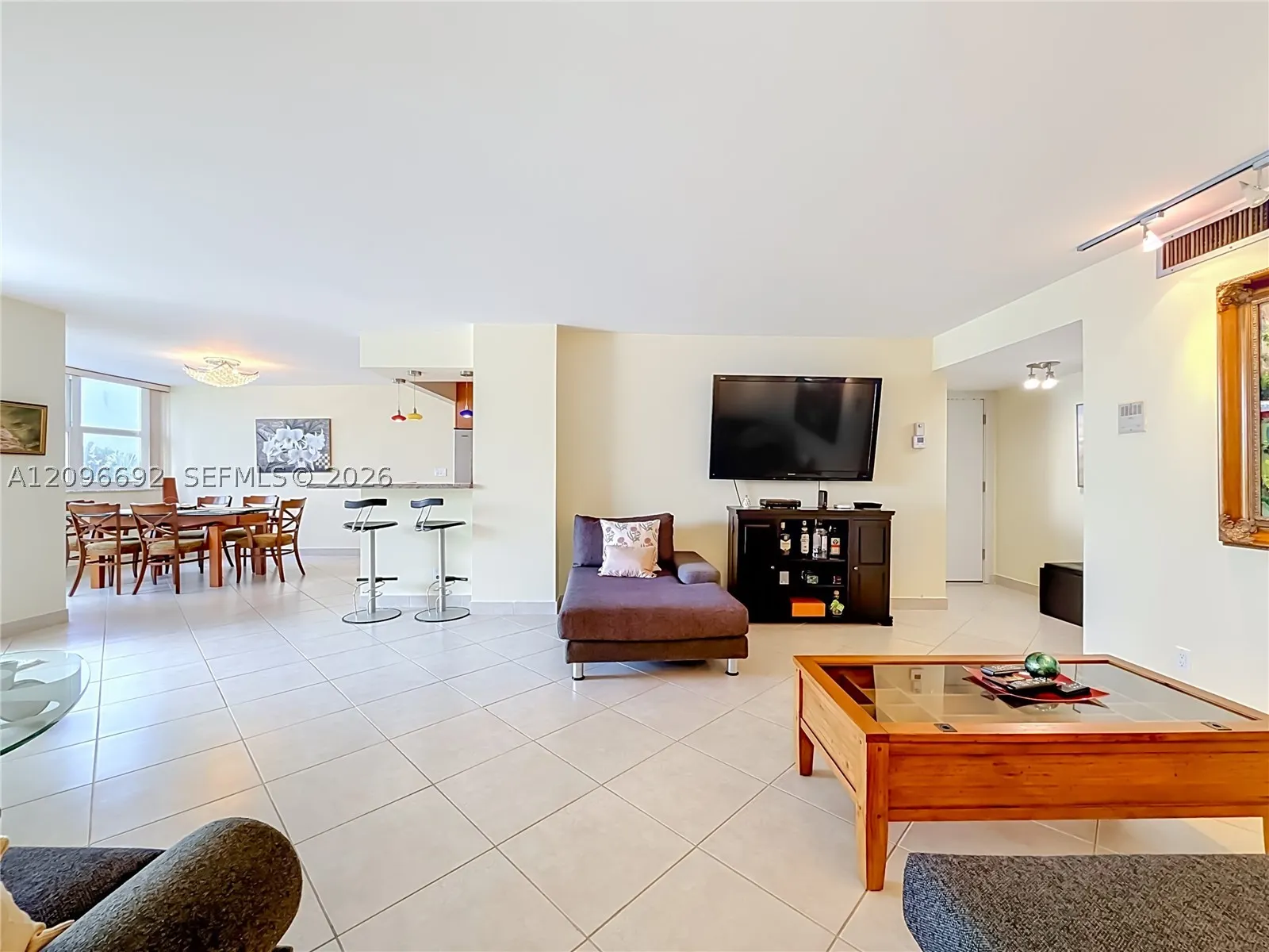 1880 S Ocean Dr #304