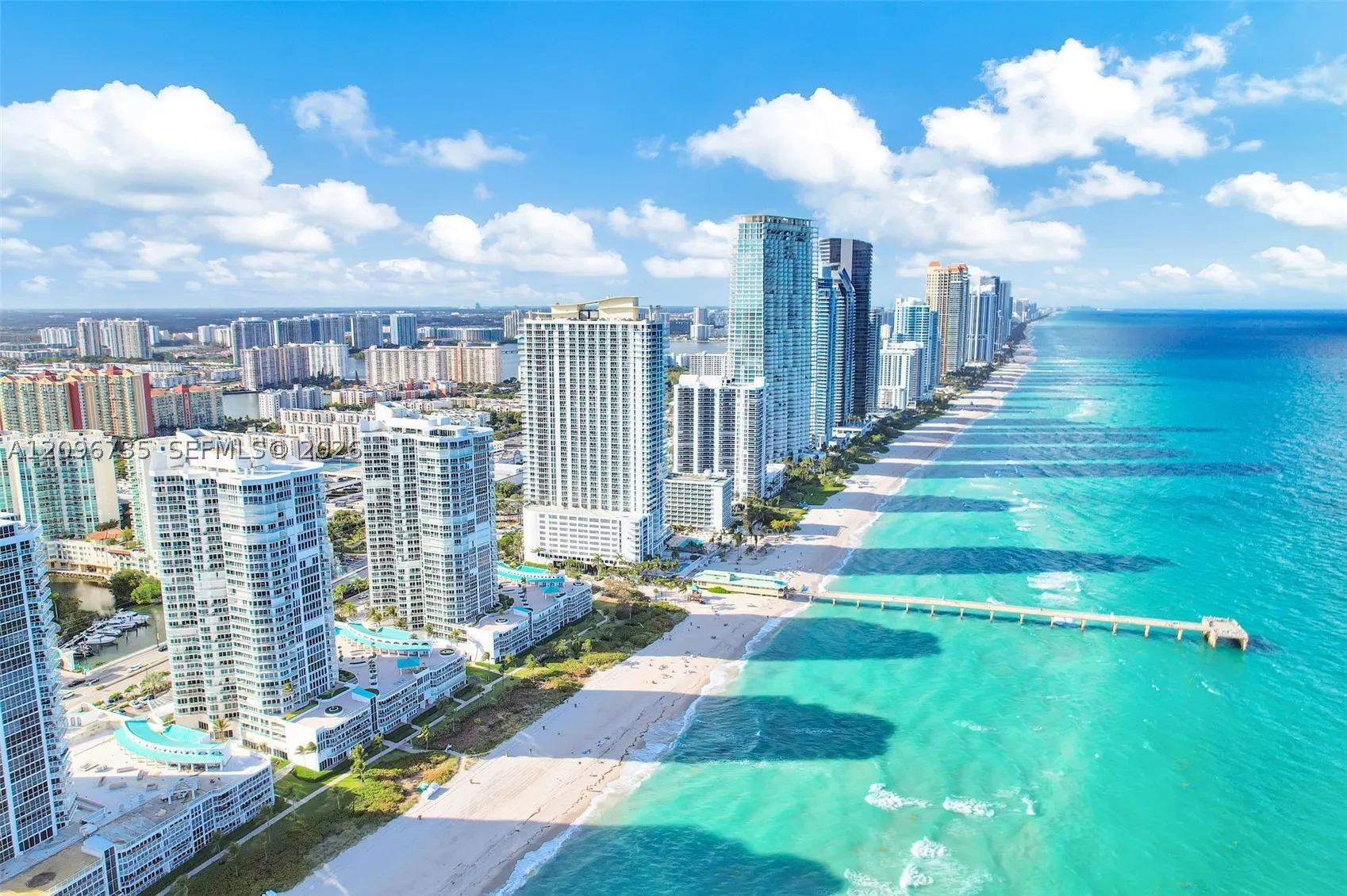 16485 Collins Ave #738