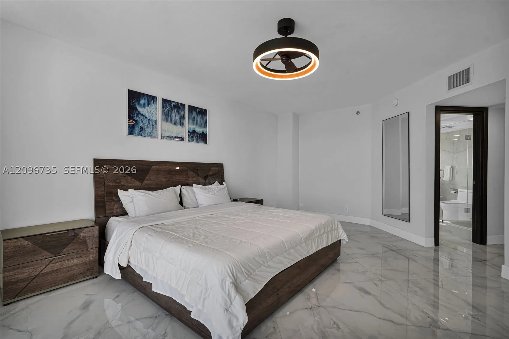 16485 Collins Ave #738
