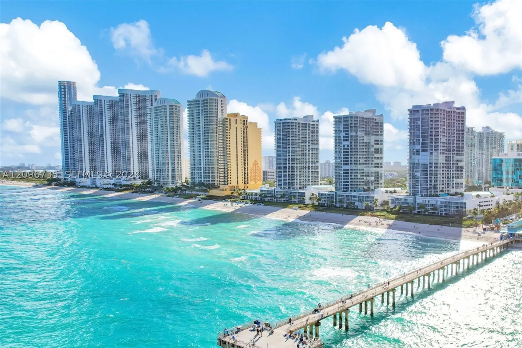 16485 Collins Ave #738