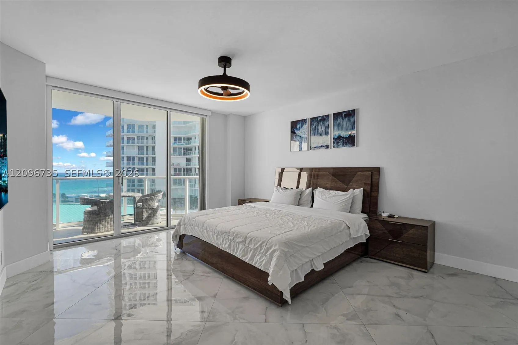 16485 Collins Ave #738