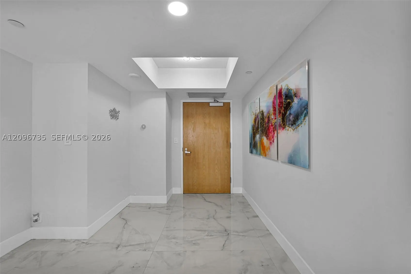 16485 Collins Ave #738