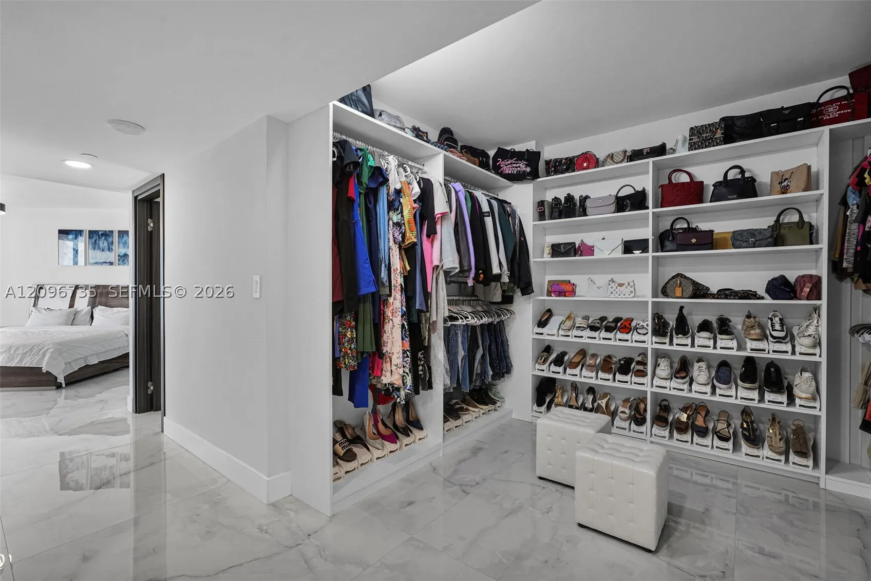 16485 Collins Ave #738