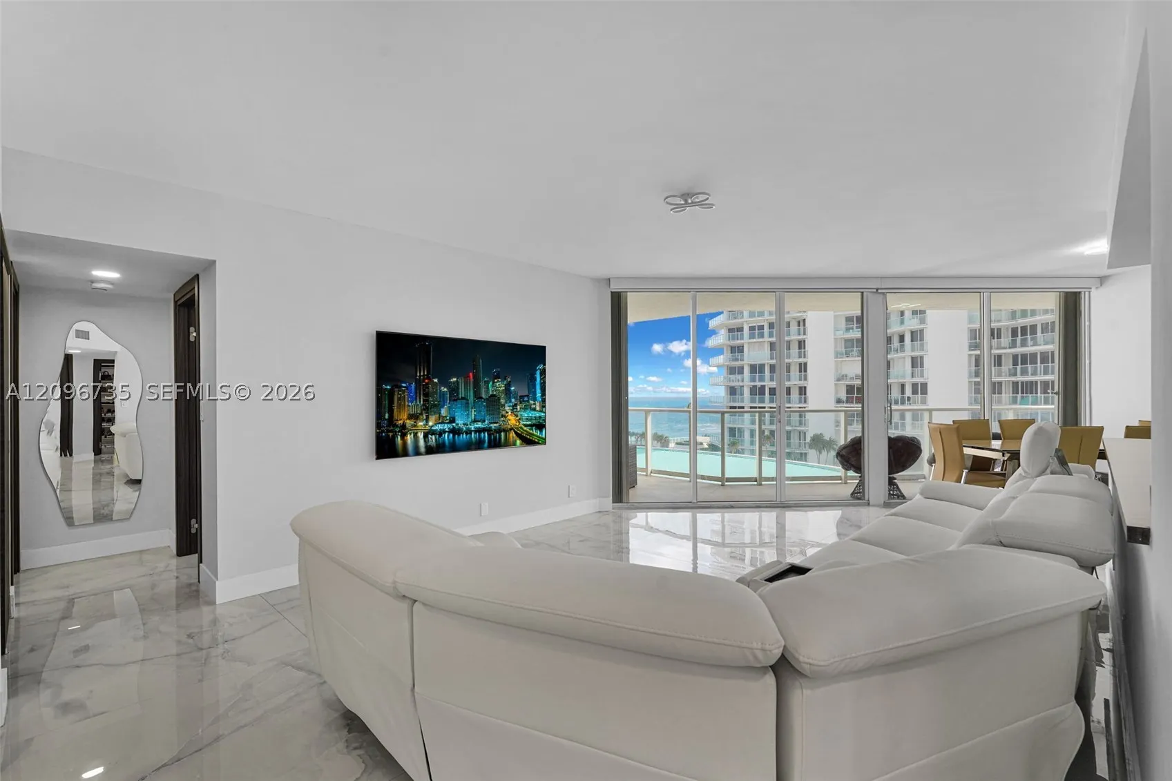 16485 Collins Ave #738