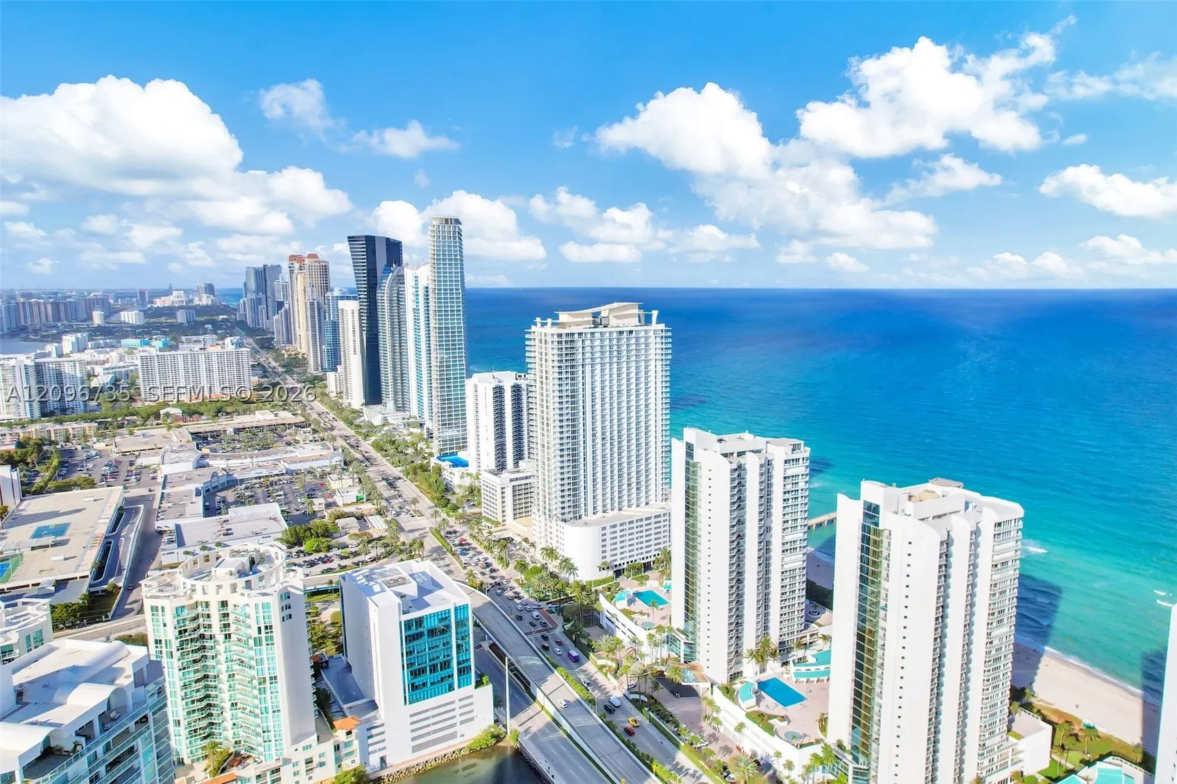 16485 Collins Ave #738