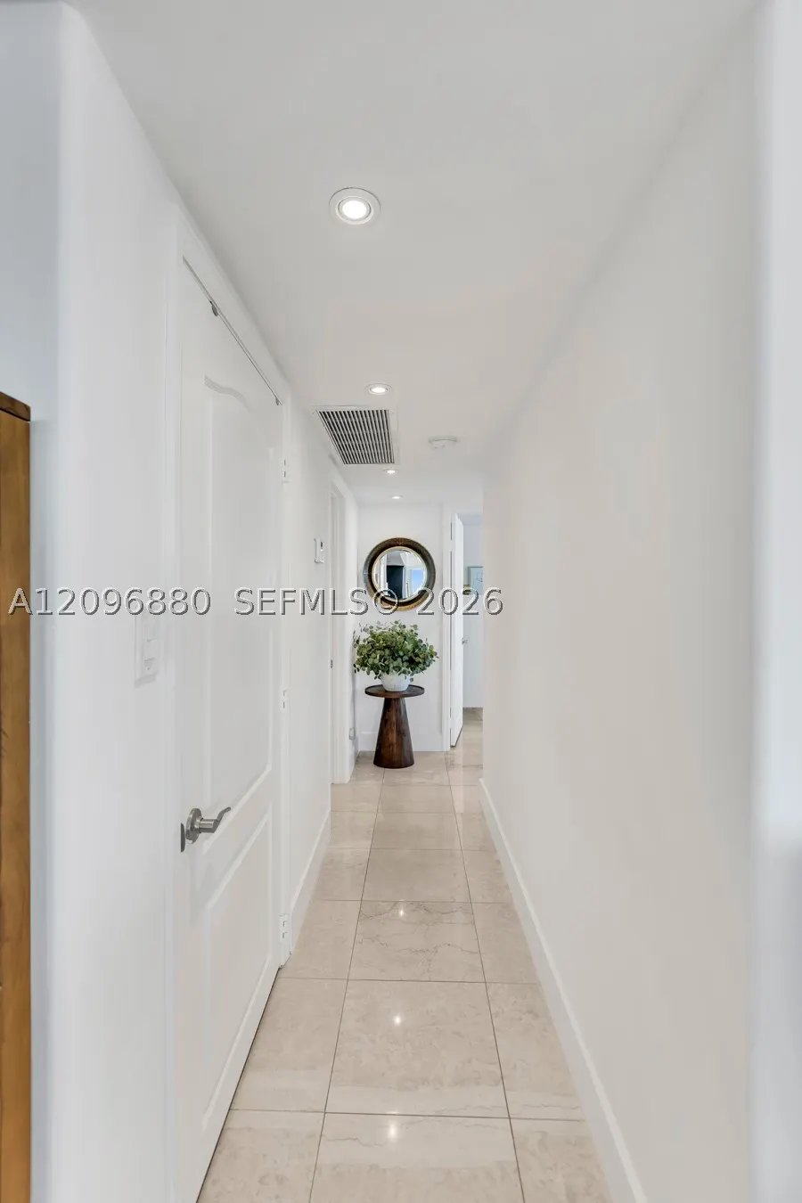 7135 Collins Ave #1126