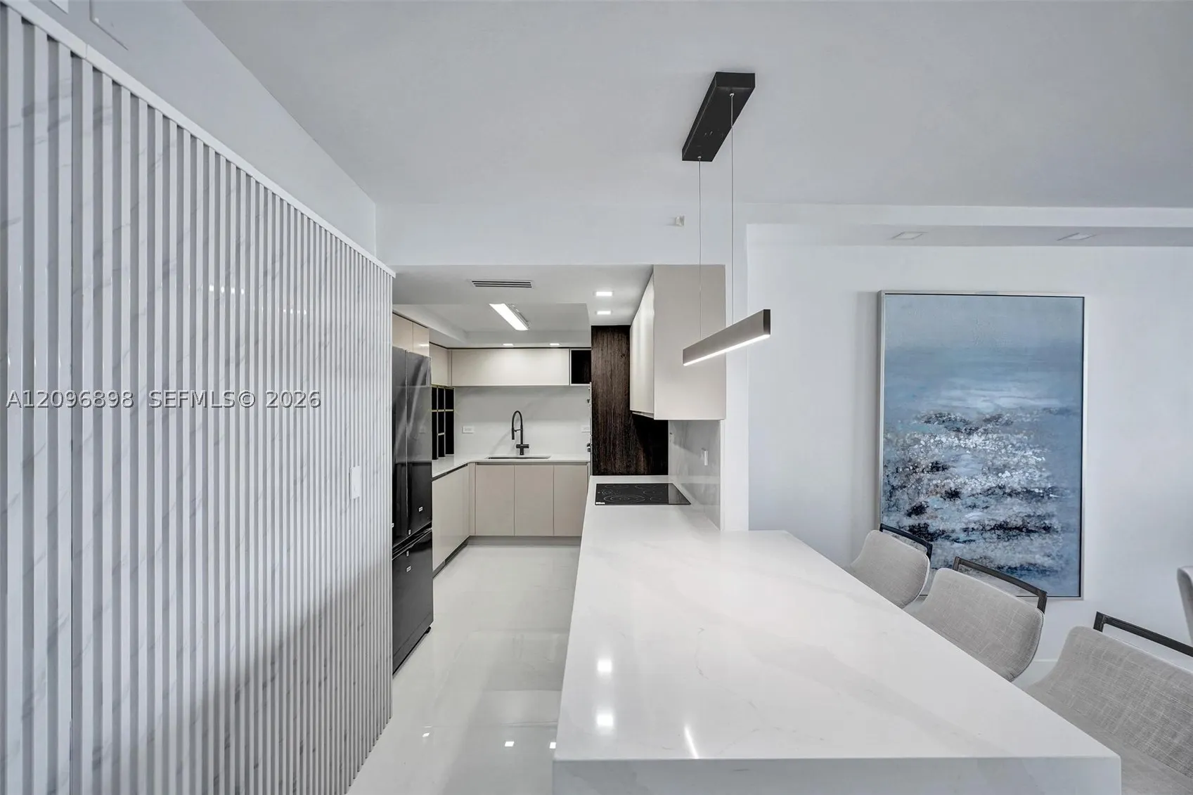 6039 Collins Ave #1736
