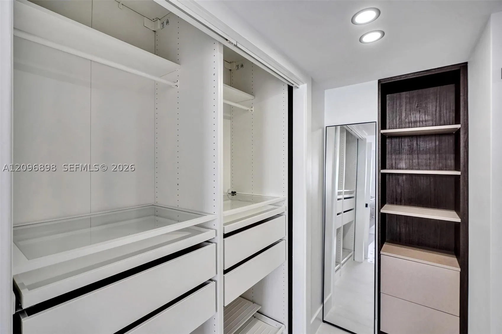 6039 Collins Ave #1736