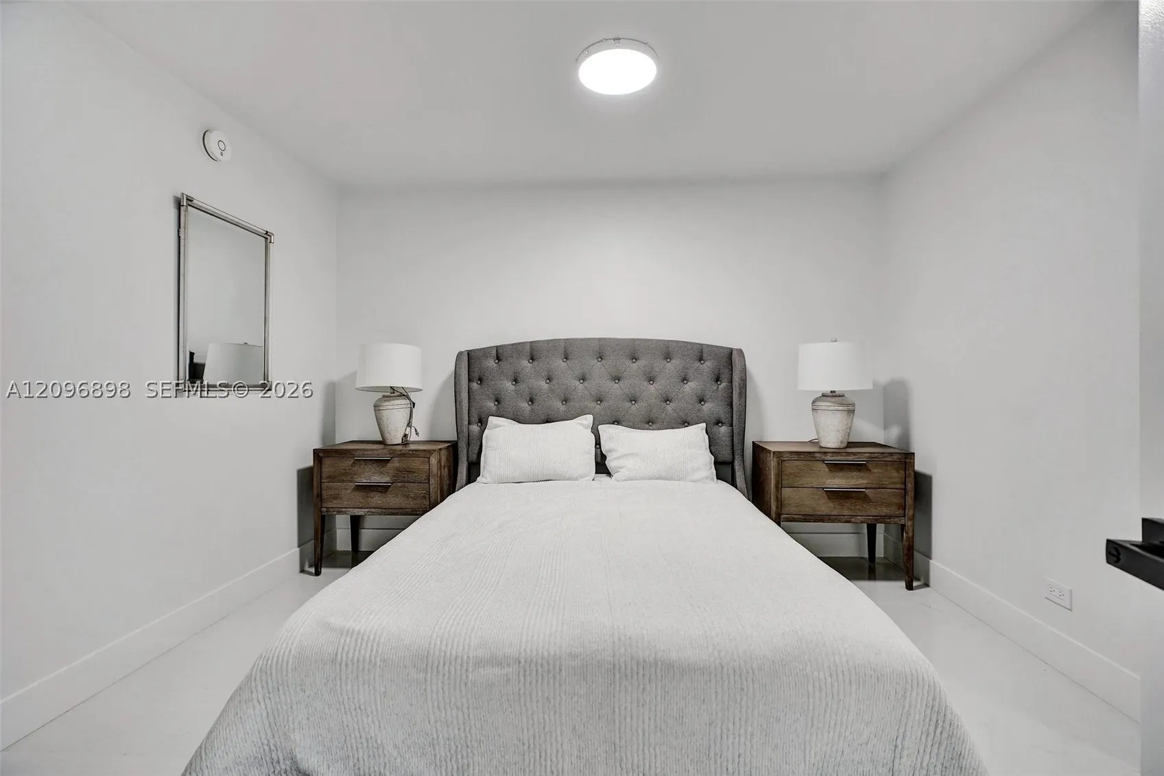 6039 Collins Ave #1736
